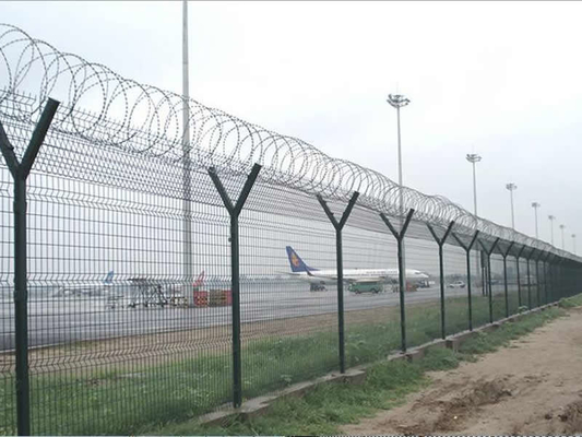 Anti Corrosion Welded Wire Mesh Fence 2.5m Height Pvc Coated For Airport